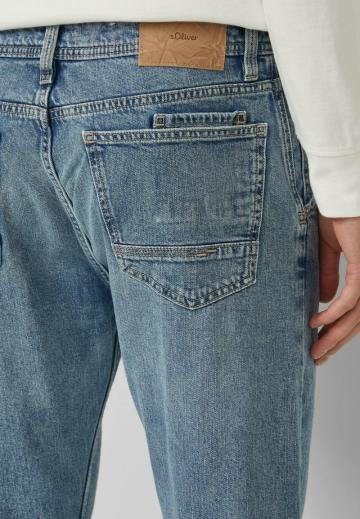 Прямые джинсы