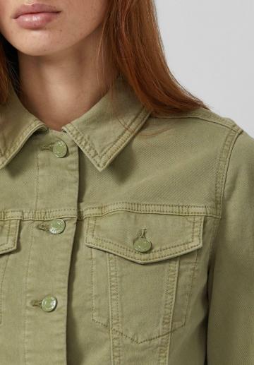 Куртка с накладнымит карманами