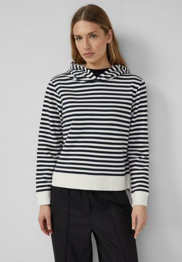 Пуловер с капюшоном