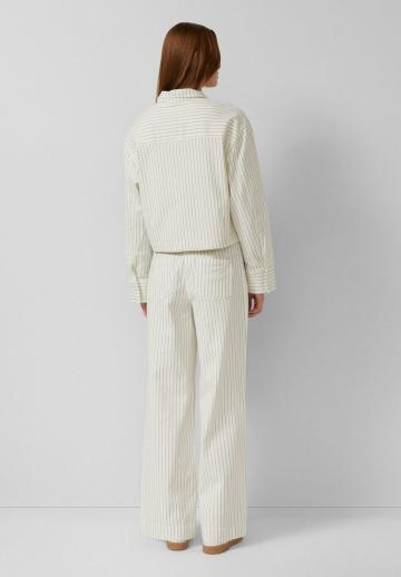 Куртка с накладнымит карманами