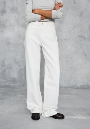 Прямые джинсы