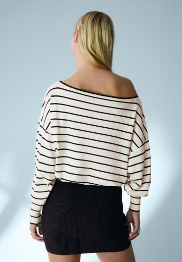 Вязаное платье