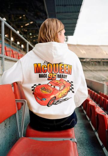 Пуловер с капюшоном