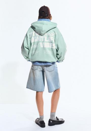 Пуловер с капюшоном