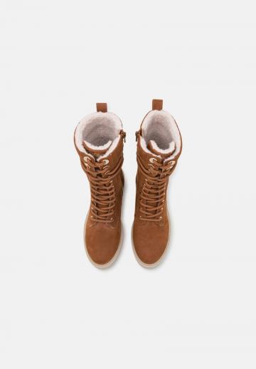 Сапоги на шнуровке