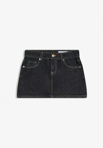 Юбка с накладными карманами