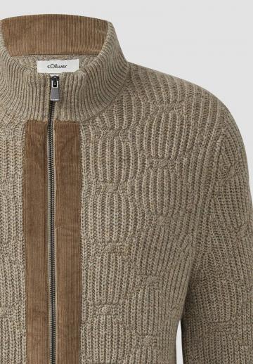 Вязаная кофта