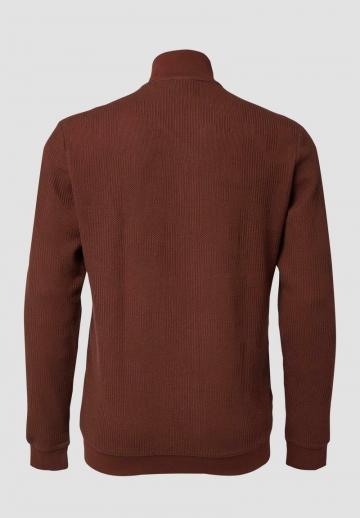 Вязаная кофта