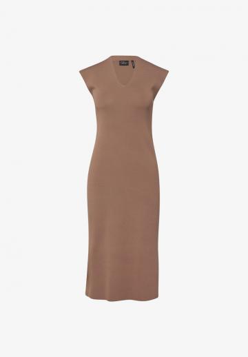 Платье футляр