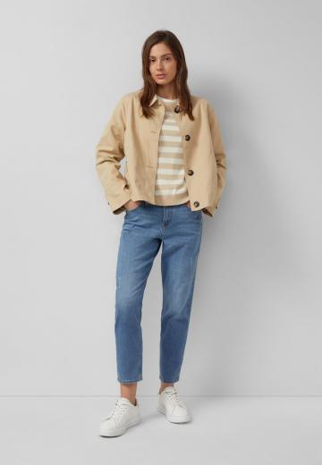 Пуловер в полоску