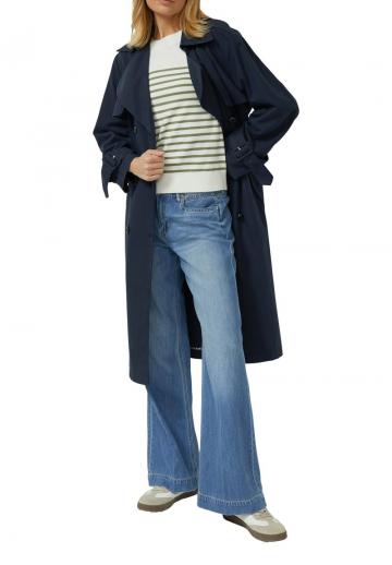 Пуловер в полоску