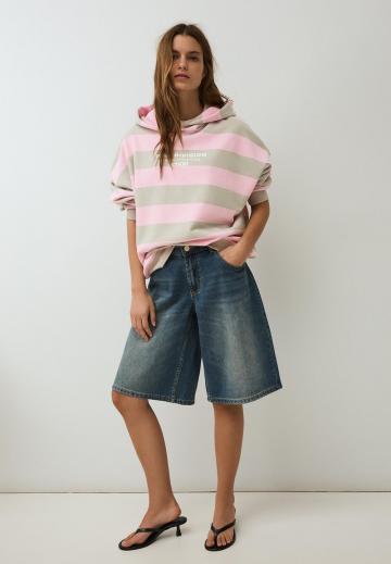 Пуловер с капюшоном