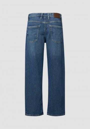 Прямые джинсы