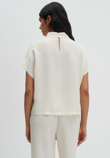 Атласная блузка