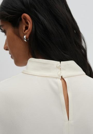 Атласная блузка