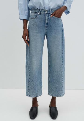 Короткие джинсы