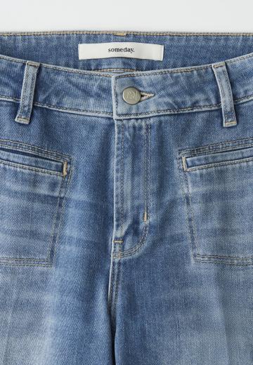 Клешеные джинсы