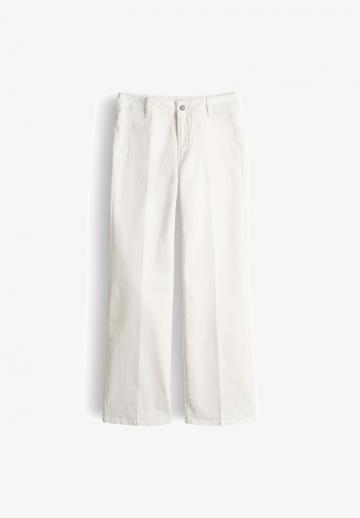 Клешеные джинсы