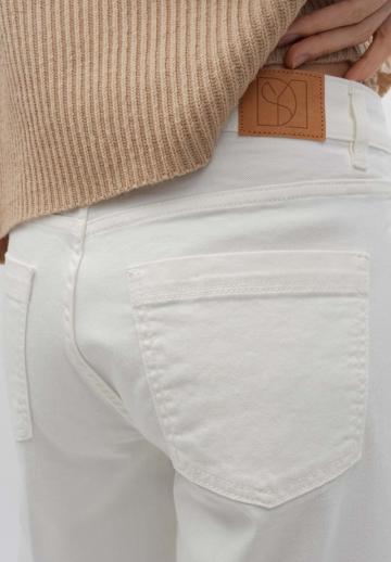 Свободные джинсы