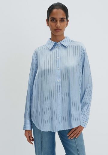 Атласная блузка