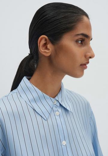 Атласная блузка