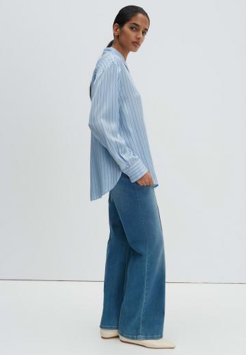 Атласная блузка