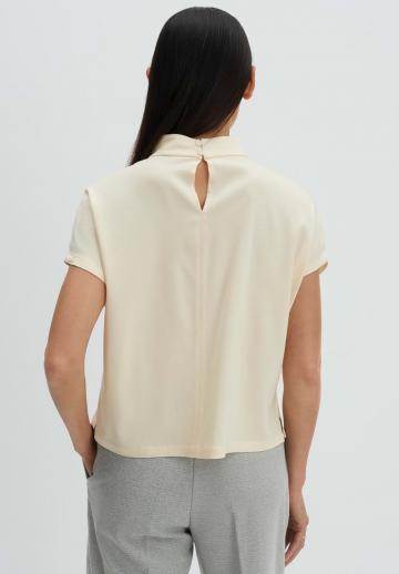 Атласная блузка