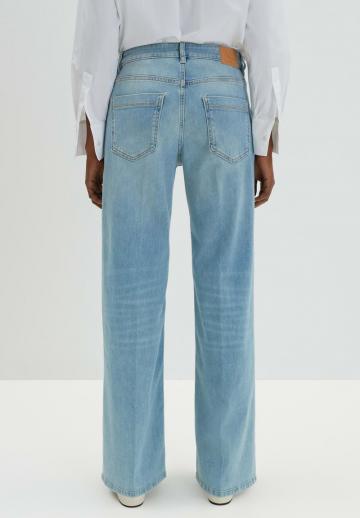 Свободные джинсы