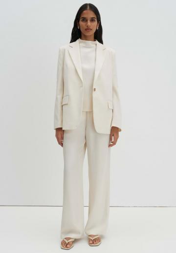 Короткое пальто