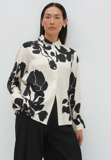 Атласная блузка