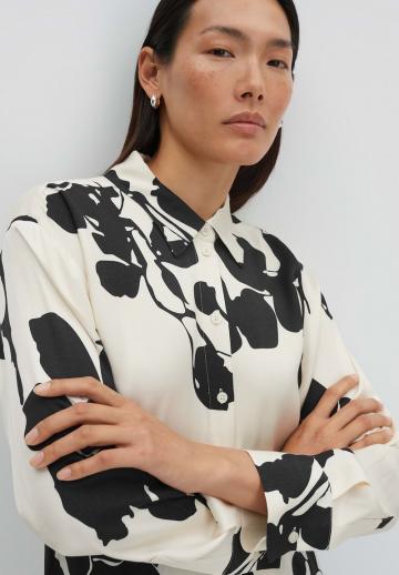 Атласная блузка