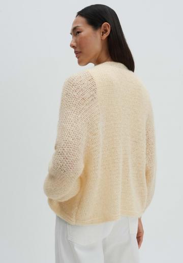 Вязаная кофта