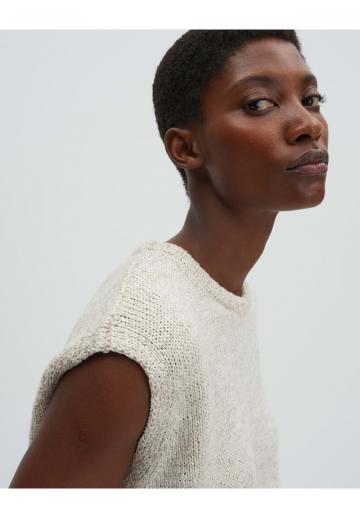 Пуловер без рукавов