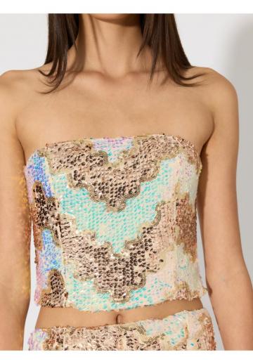 Топ без бретелек