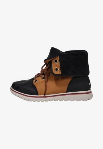 Ботинки на шнуровке