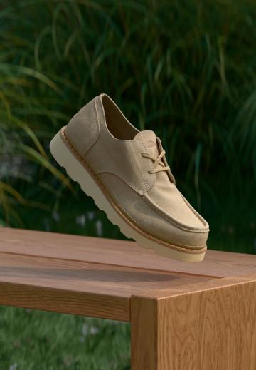 Ботинки на шнуровке