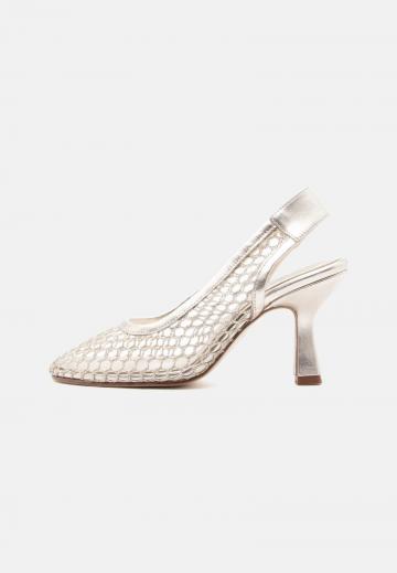 Туфли на высоком каблуке