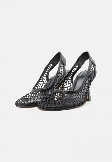 Туфли на высоком каблуке