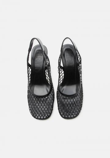 Туфли на высоком каблуке