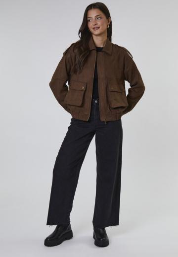 Куртка с накладнымит карманами