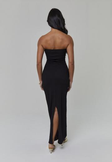 Платье без бретелек