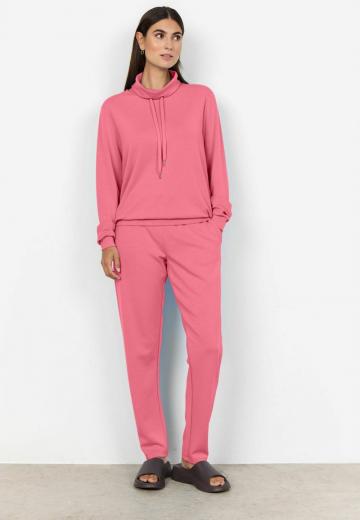 Пуловер с капюшоном