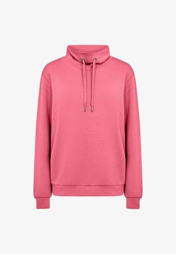 Пуловер с капюшоном