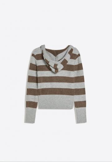 Пуловер с капюшоном