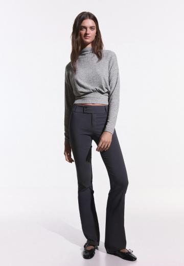 Пуловер в полоску