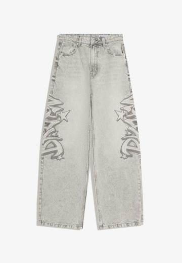 Свободные джинсы