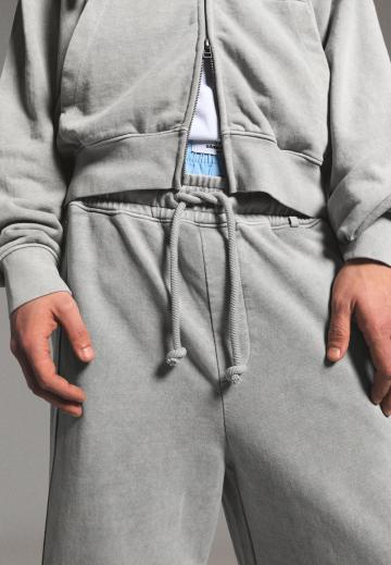 Спортивные штаны