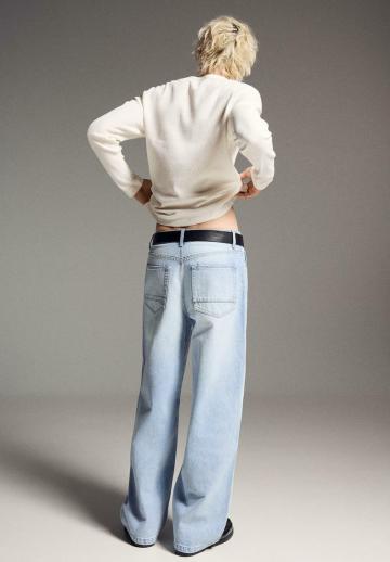 Свободные джинсы