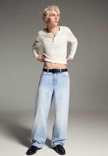 Свободные джинсы