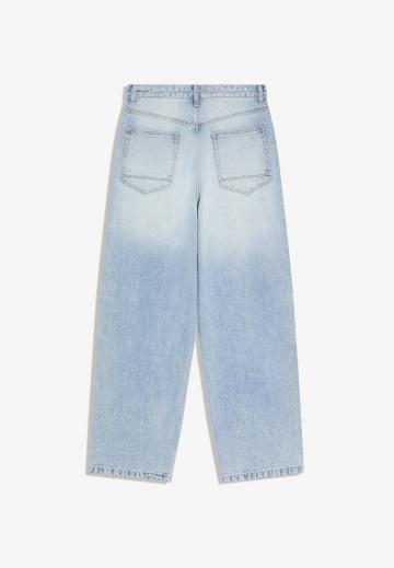 Свободные джинсы